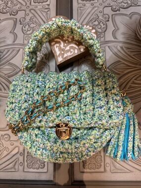 Bonita Bolso Handmade Floral Crochet Shoulder Bag Gold Chain by Yvonne